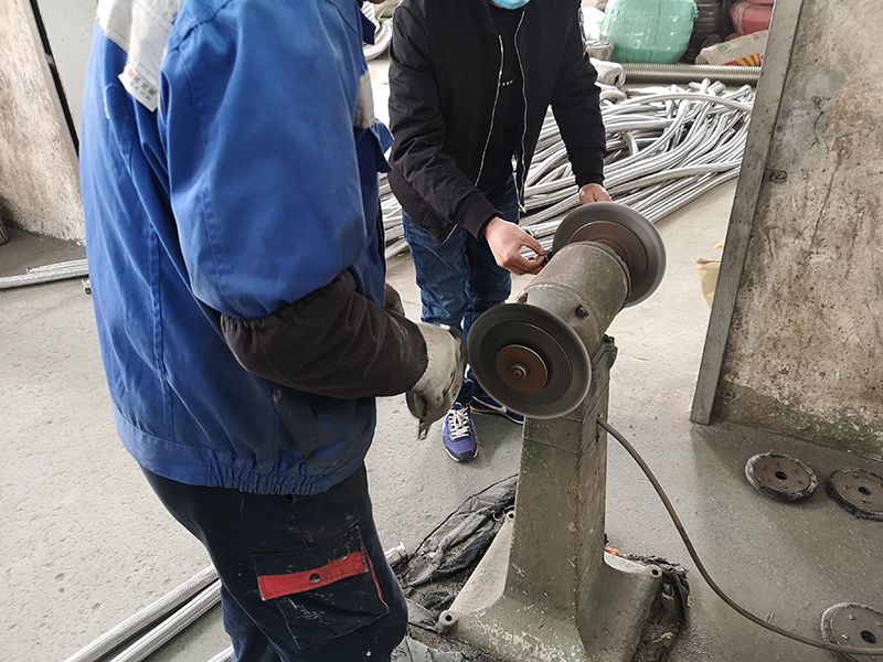 国产又黄又硬又粗