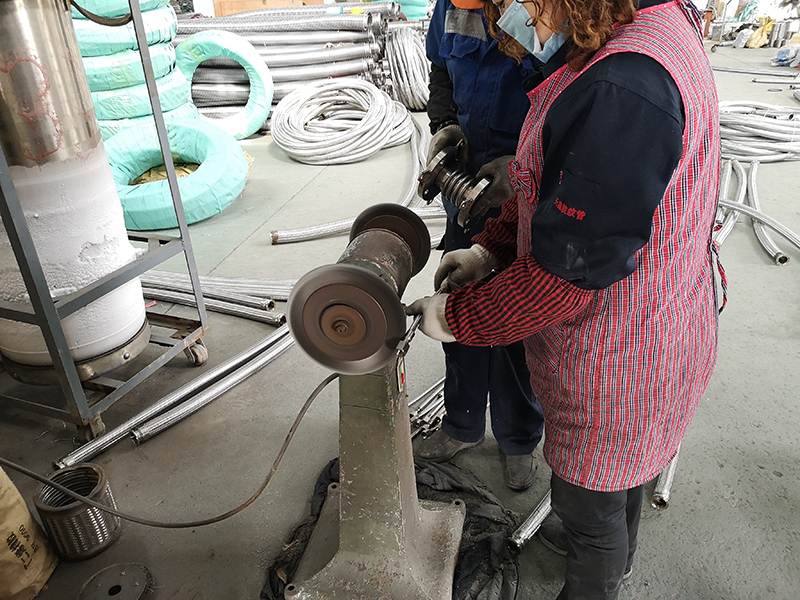 国产又黄又硬又粗